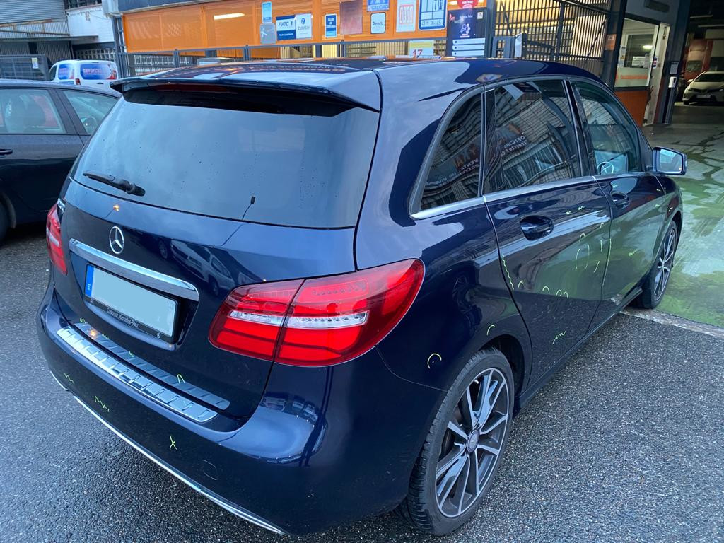 Mercedes B200 foto 6